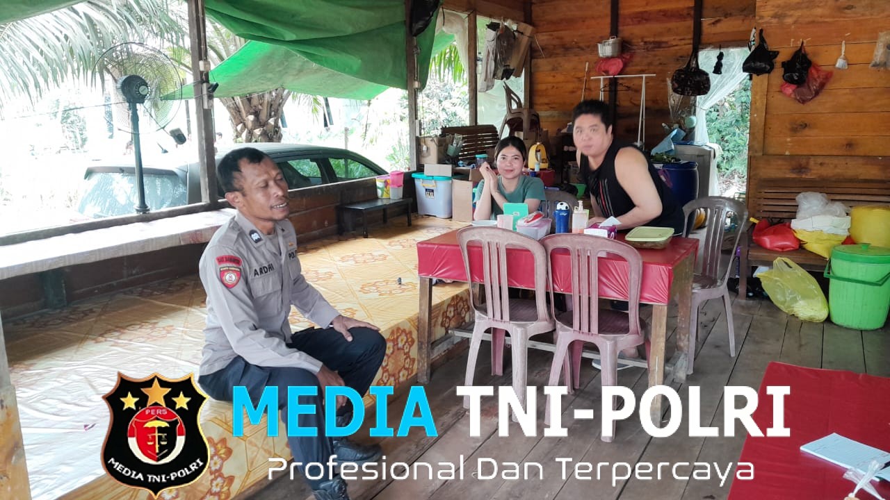 Sambil Patroli Siang, Polisi Sebangki Ajak Warga Jaga Keamanan Lingkungan