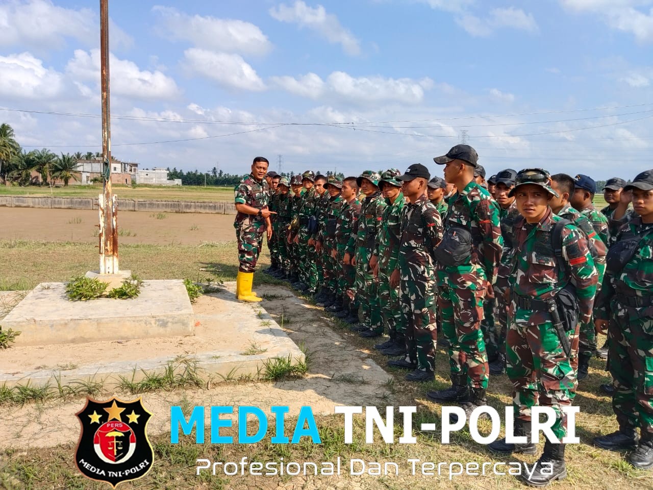 Koramil 06/Samudera Terima Bantuan Personel BKO Yon Zipur 17/AD Kodam VI/Mulawarman untuk Pemulihan Pasca Banjir