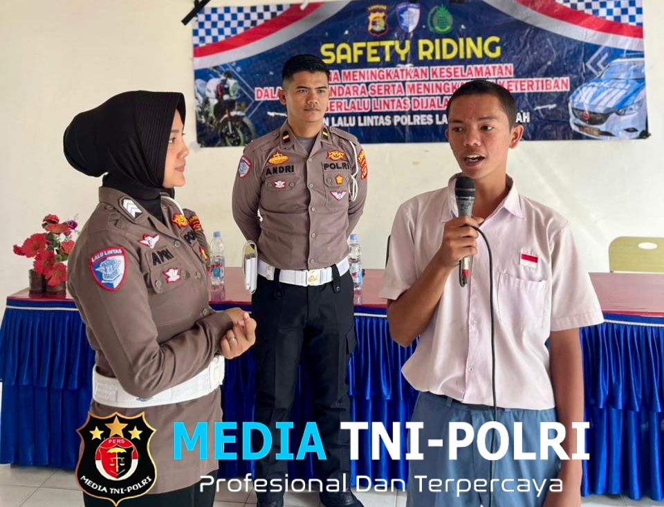 Polantas Menyapa Pelajar, Satlantas Polres Lampung Tengah Tanamkan Budaya Tertib Lalu Lintas