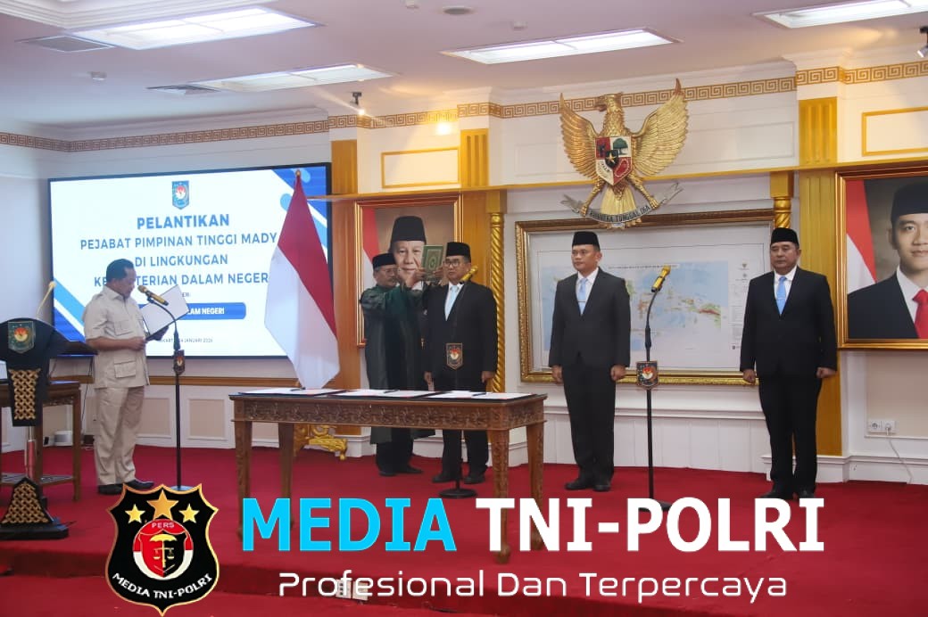 Lantik Tiga Pejabat Pimpinan Tinggi Madya, Mendagri Minta Pahami Tugas Masing-Masing