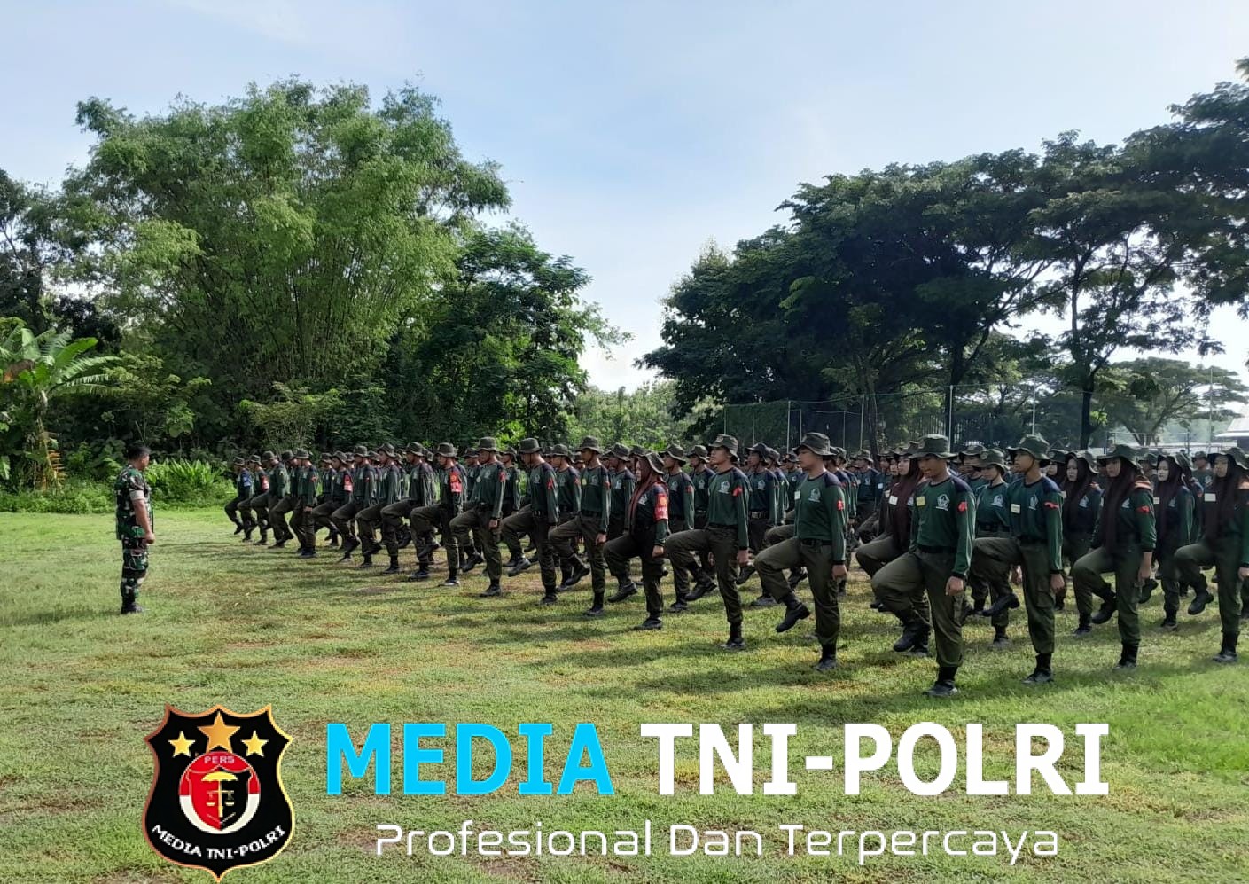 Koramil Gemolong Berikan Pelatihan PBB Kepada Siswa SMK Sakti