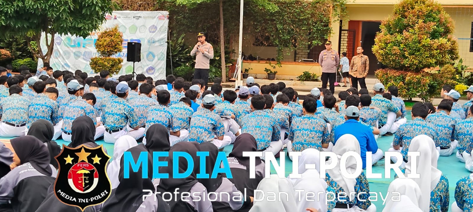 Kapolsek Cikarang Barat Beri Penyuluhan Kenakalan Remaja kepada Siswa SMK Cibitung 1