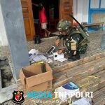 Binter TNI Gerejaku Terang Satgas Yonif 521/DY Berikan Bantuan Penerangan Lampu Solar Cell di Gereja GKI Yoska Yudea Distrik Benawa