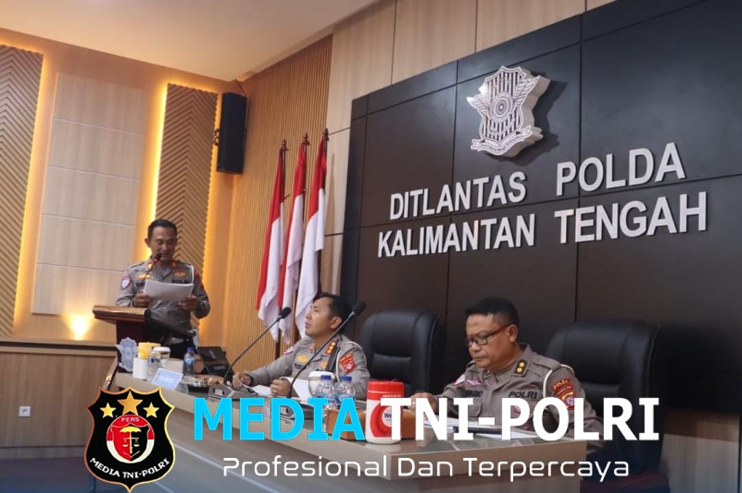 Konsisten dan Berkinerja Terbaik , Kasat lantas Polres Kotim Terima Penghargaan dari Dirlantas Polda Kalteng