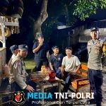 Bersama Warga, Briptu Irvan Perkuat Keamanan Lewat Ronda Malam di Kelurahan Simbarwaringin