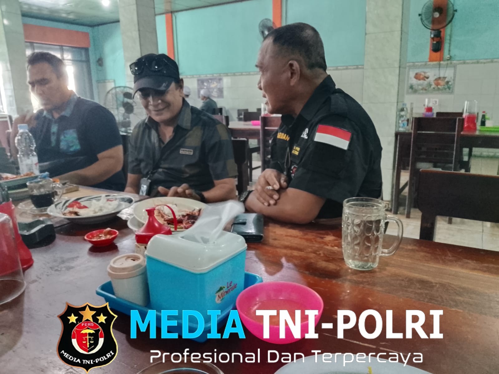 Pimpinan Pusat Media TNI-Polri Bersama Rombongan Kunjungi Kantor Media TNI-Polri di Jalan Hasan Mansyur Sampit, Kalimantan Tengah
