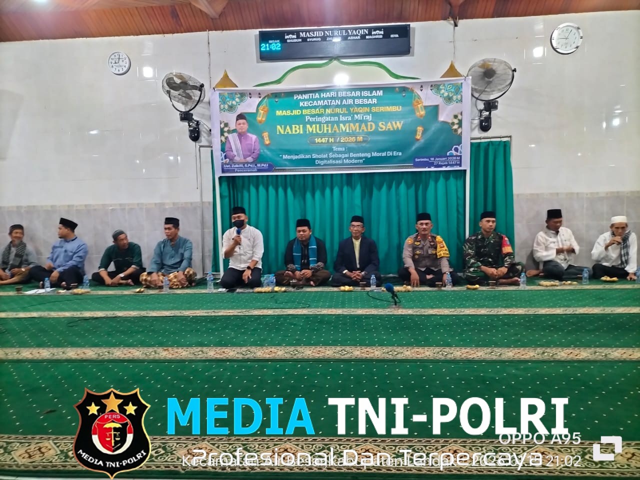 Kapolsek Air Besar Hadiri Peringatan Isra’ Mi’raj Nabi Muhammad SAW 1447 H di Masjid Nurul Yaqin