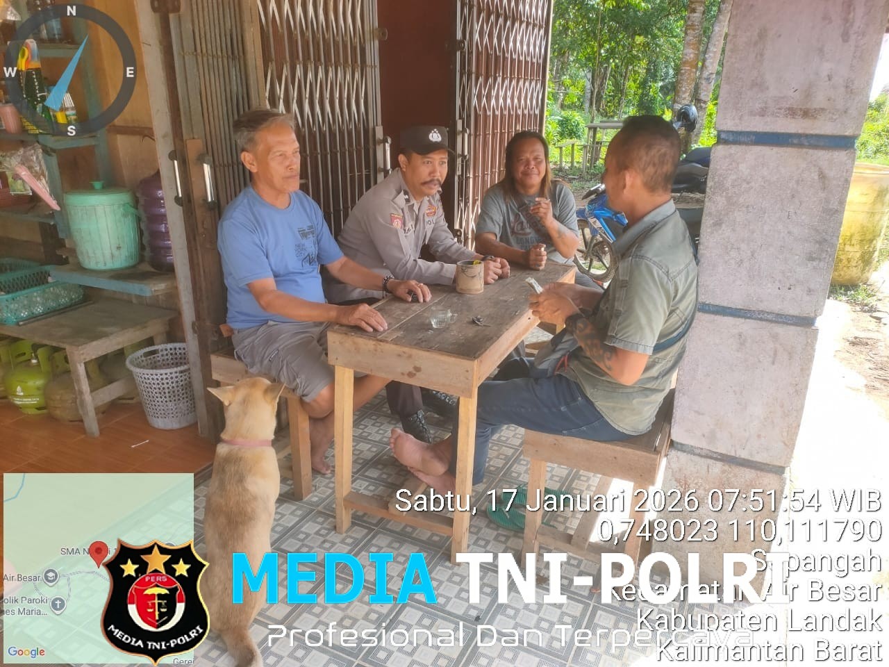 Ciptakan Kamtibmas Kondusif, Polsek Air Besar Laksanakan Patroli Dialogis