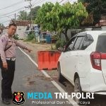 Toyota Calya Seruduk Dua Motor di Pringsewu, Tiga Korban Patah Kaki