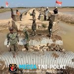 Akses Warga Terputus Akibat Banjir, TNI Bangun Jembatan ARMCO Darurat di Aceh Utara