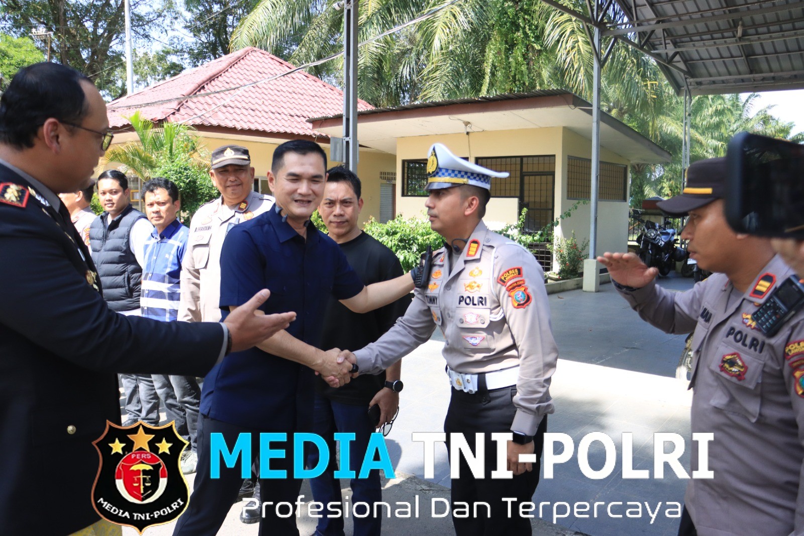 Wakapolda Sumut Laksanakan Kunjungan Silaturahmi ke Polres Langkat, Tekankan Rasa Syukur, Semangat Pengabdian, Soliditas Personel, dan Pelaksanaan Program Prioritas Kapolda