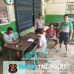 Patroli Sambil Silaturahmi, Polisi dan Warga Air Besar Tampak Akrab Penuh Canda