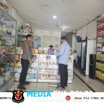 Cuaca Terik Tak Surutkan Semangat Polisi, Patroli Siang Tetap Menyapa Warga