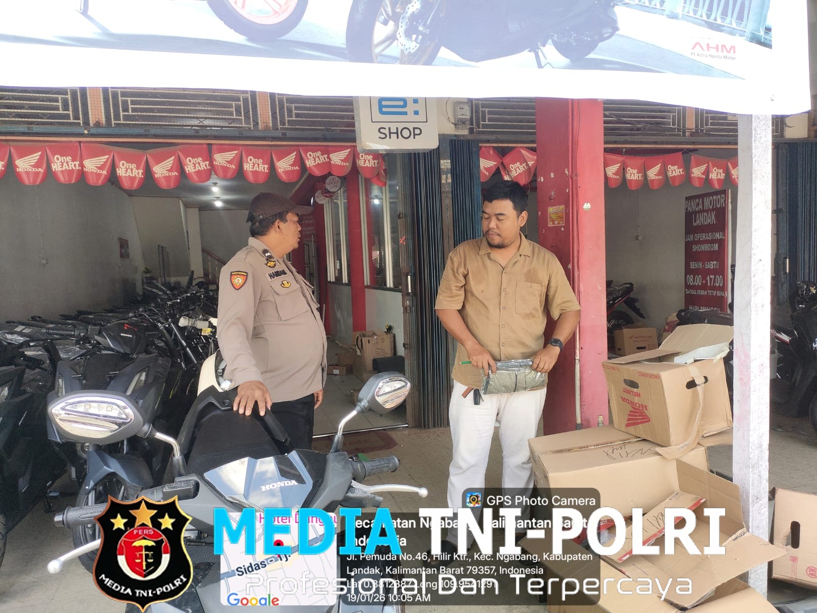 Patroli Siang Regu II Polsek Ngabang Jaga Stabilitas Kamtibmas Kota