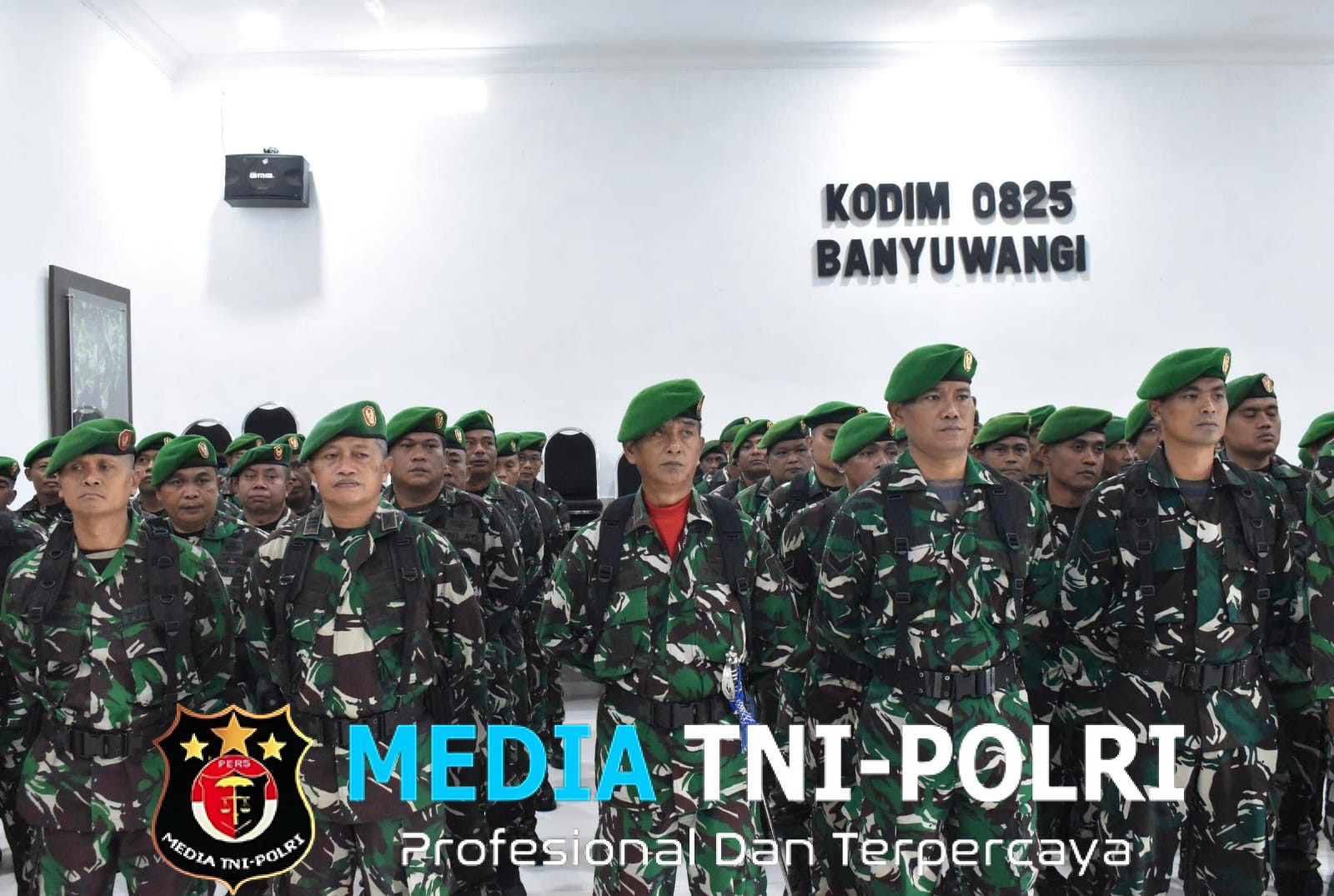 Hujan Tak Membendung Disiplin Prajurit Spirit Kebangsaan Menggema di Upacara Kodim 0825 Banyuwangi