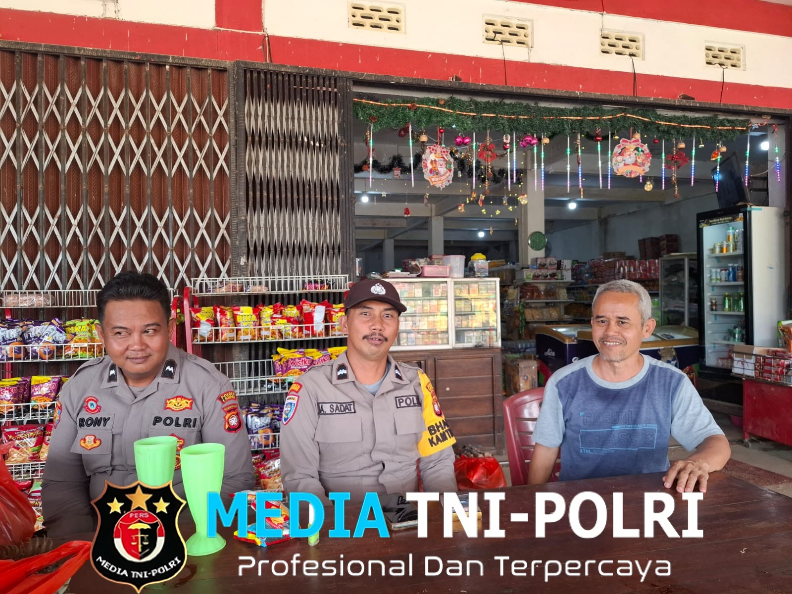 Patroli Kamtibmas Polsek Kuala Behe, Sambangi Warga dan Beri Himbauan