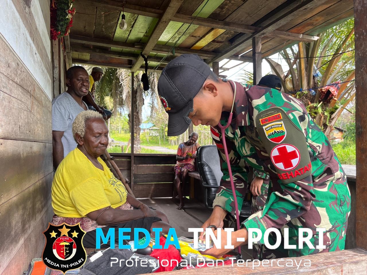 Pelayanan Kesehatan Dari Satgas Yonif 123/RAJAWALI Sampai ke Daerah Terpencil di Kabupaten Mappi