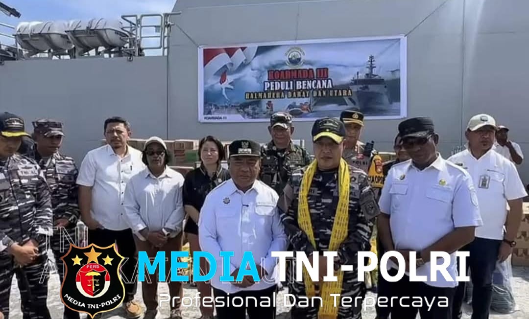 TNI AL Gerak Cepat KRI Gulamah-869 Bawa Bantuan Sembako untuk Masyarakat Terdampak Bencana di Tobelo