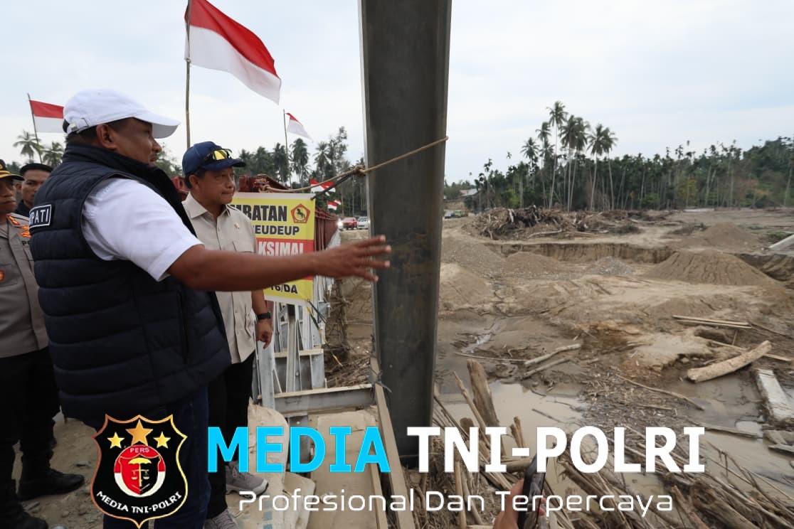 Mendagri Tito Tinjau Infrastruktur Jembatan Pascabencana di Bireuen