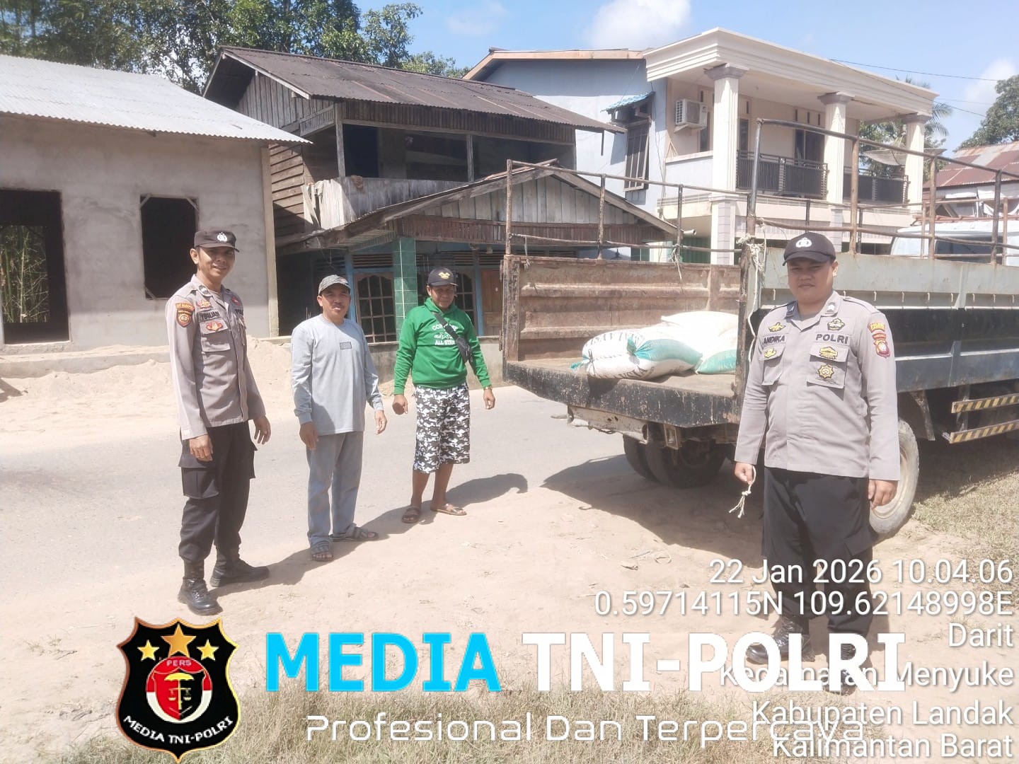 Laksanakan Patroli di Siang Hari Cegah Tindak Kejahatan