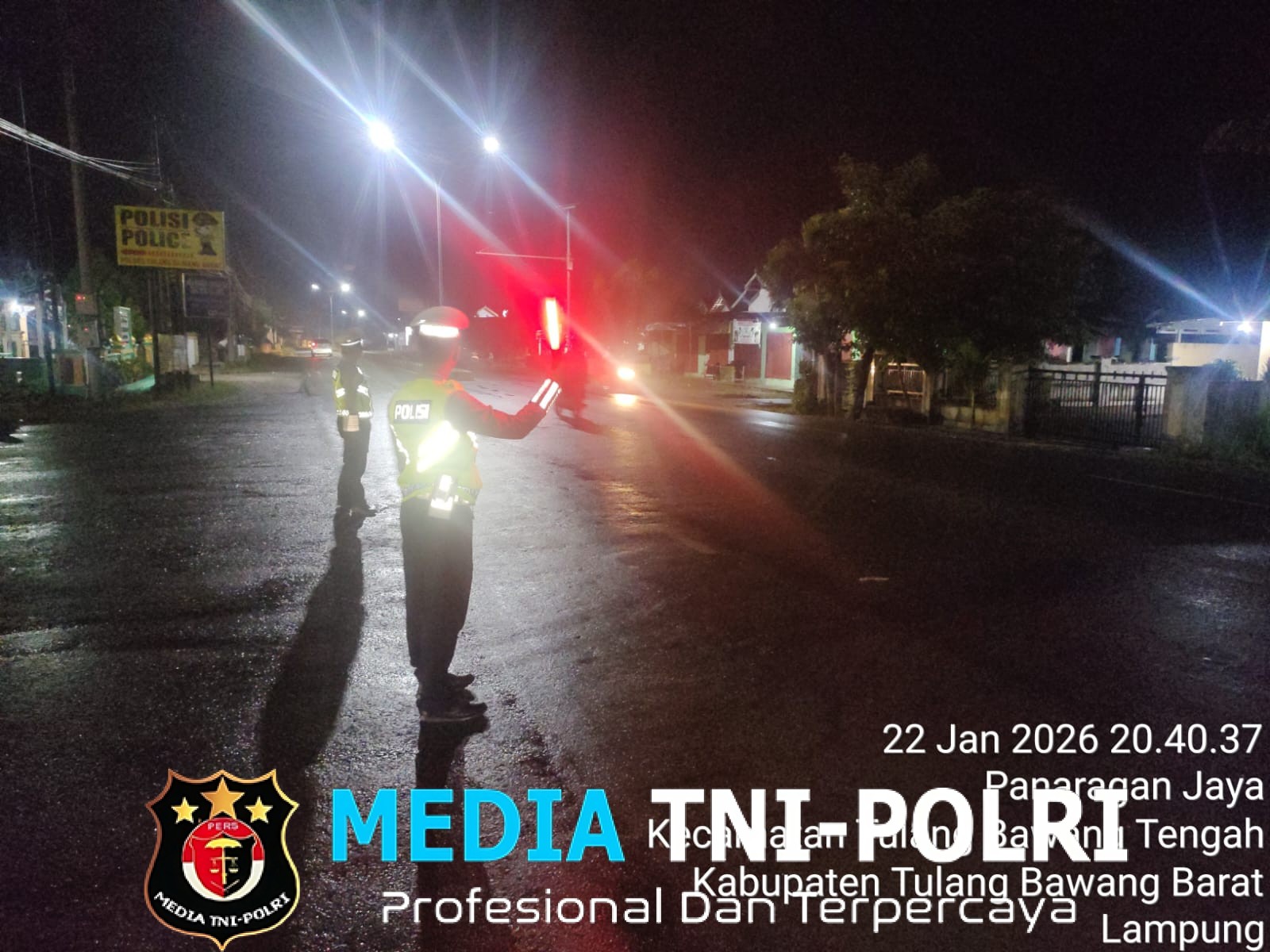 Sat Lantas Polres Tulang Bawang Barat Turun Ke Jalanan Laksanakan Patroli Blue Light Untuk Ciptakan Rasa Aman di Malam Hari