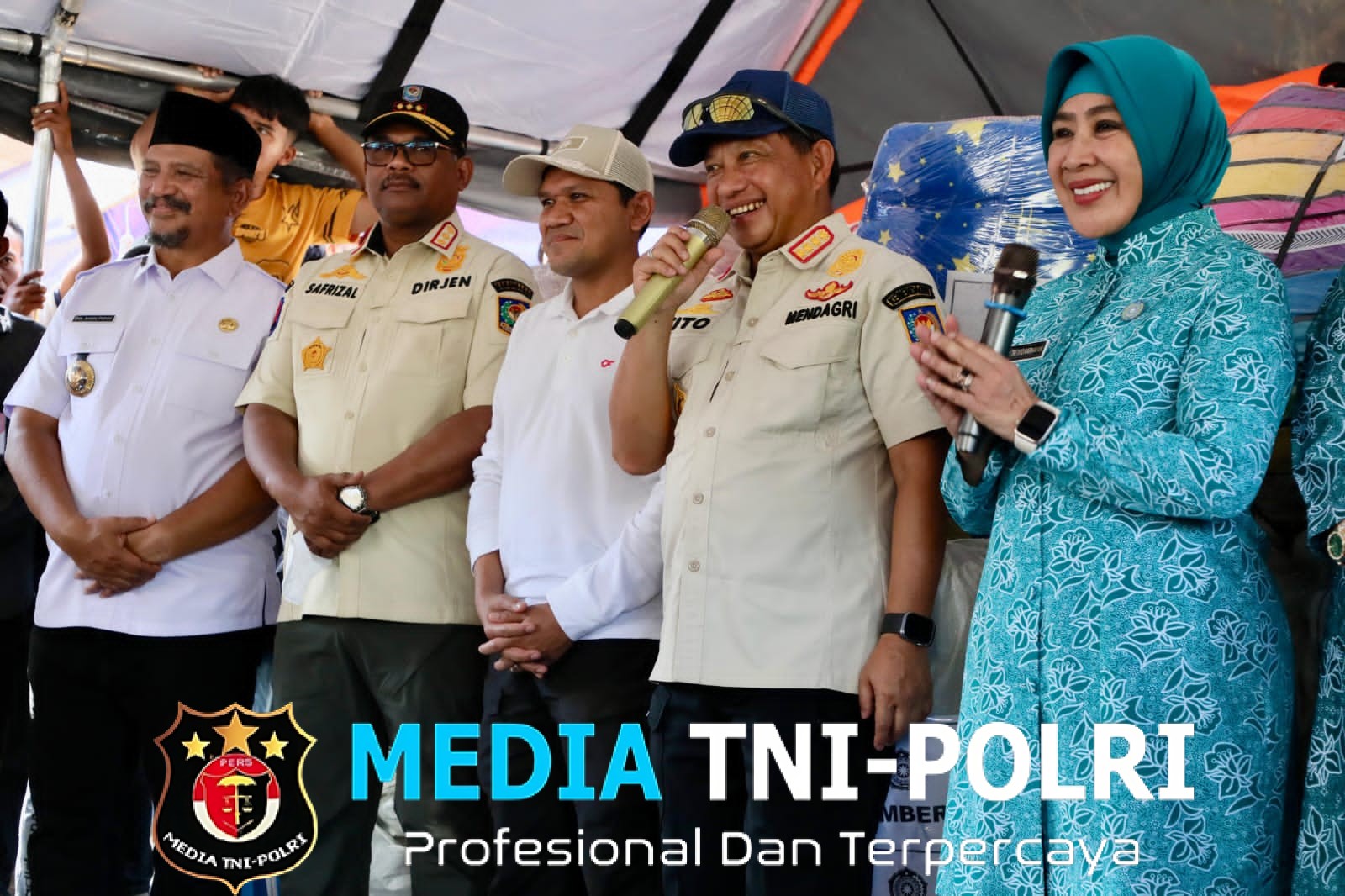 Bersama TP PKK, Kasatgas Tito Karnavian Turun Langsung Bantu Warga Terdampak di Aceh Tamiang