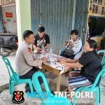 Patroli Siang Sambil Duduk Bersama Warga, Polisi Pererat Kebersamaan