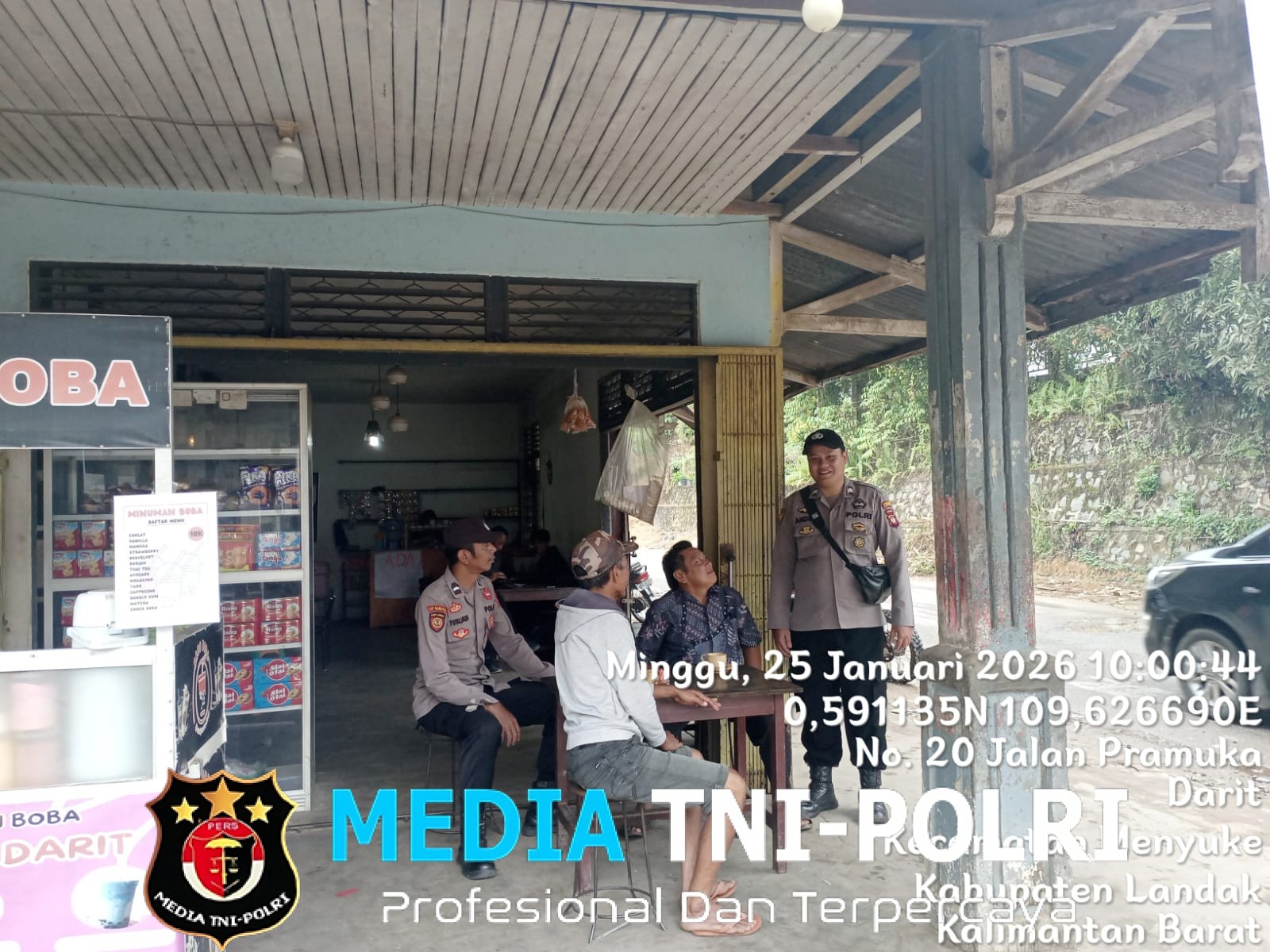 Imbau Warga Masyarakat Saat Personil Polsek Menyuke Laksanakan Patroli Siang