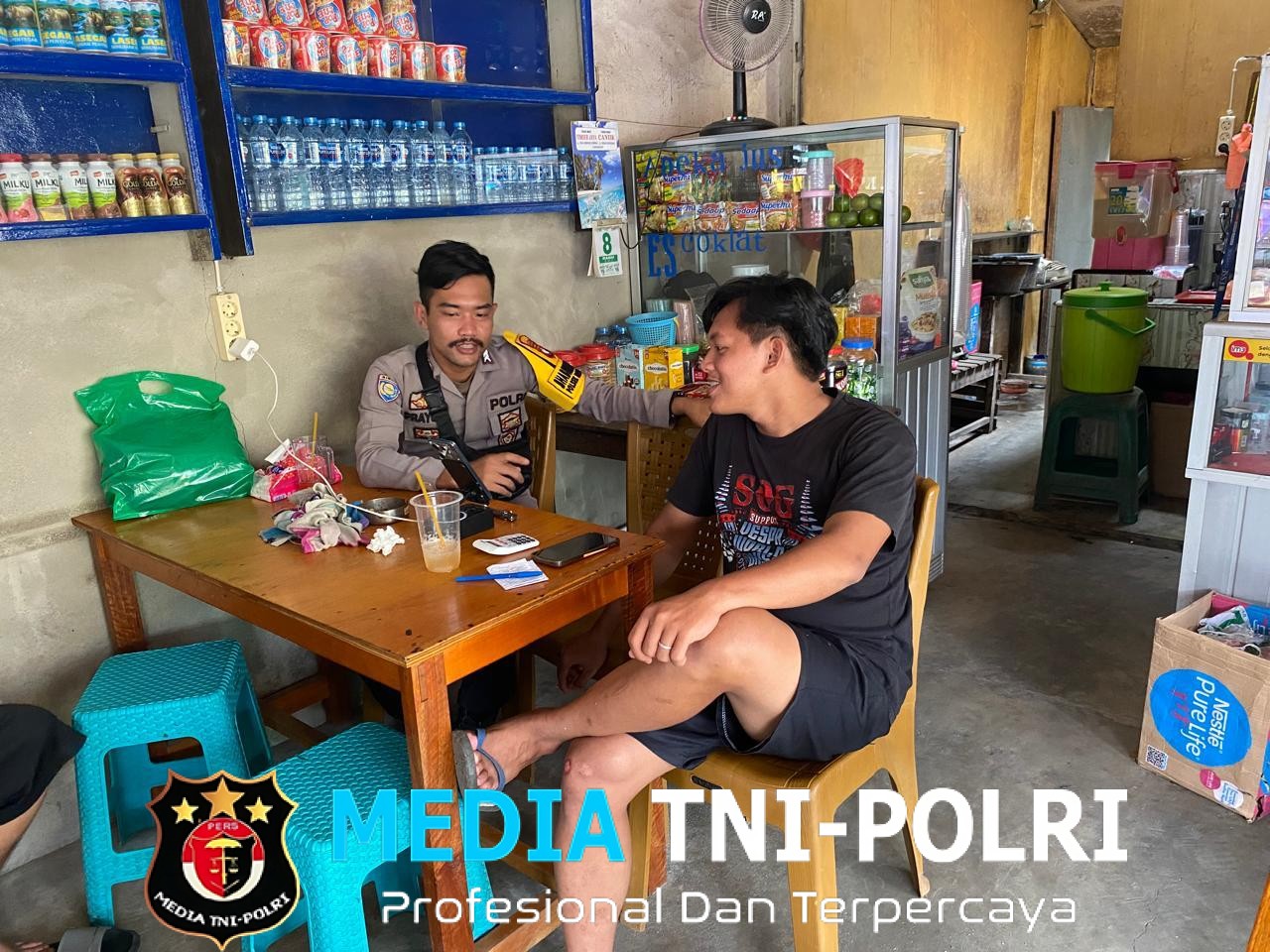 Melalui Patroli Sambang, Bhabinkamtibmas Brigadir Yogi Ajak Warga Binaan Tetap Jaga Kondusifitas