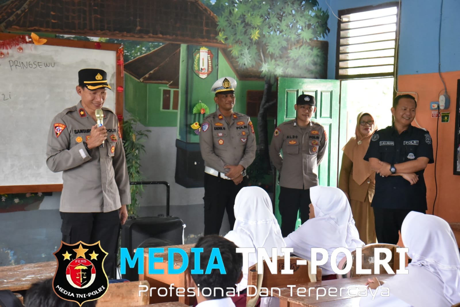 Polri Kawal Program MBG, Wakapolres Pringsewu Tinjau Dapur Produksi hingga Sekolah