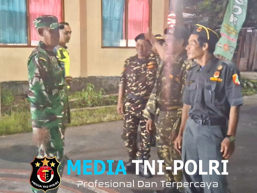 Koramil 01/Boyolali Gelar Patroli Malam Bersama Linmas dan Warga di Tegal Rejo