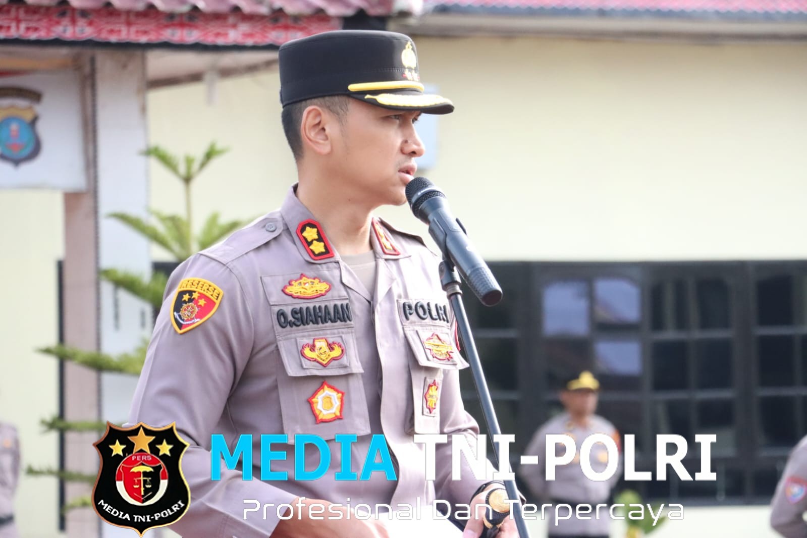 Polres Dairi Gelar Upacara Penganugerahan Satya Lencana Pengabdian Polri