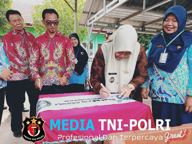 Wakil Bupati Pringsewu Umi Laila Apresiasi Pembelajaran Berbasis Lingkungan di SMAN 2 Pringsewu