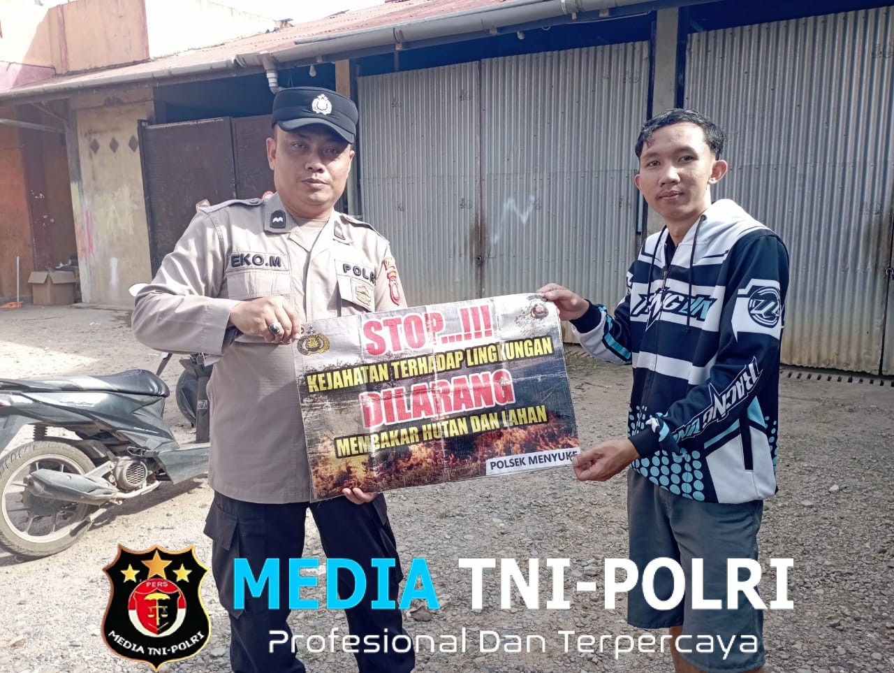 Polsek Menyuke Sampaikan Imbauan Kepada Warga Untuk mengantisipasi Terjadinya Karhutla