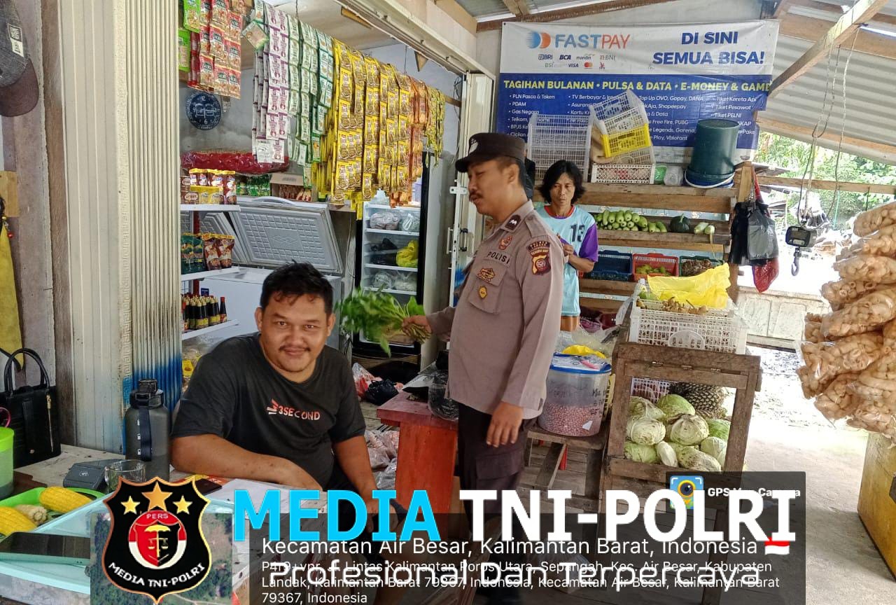 Patroli Dialogis Siang Hari, Polisi Ajak Pemilik Warung Jaga Keamanan