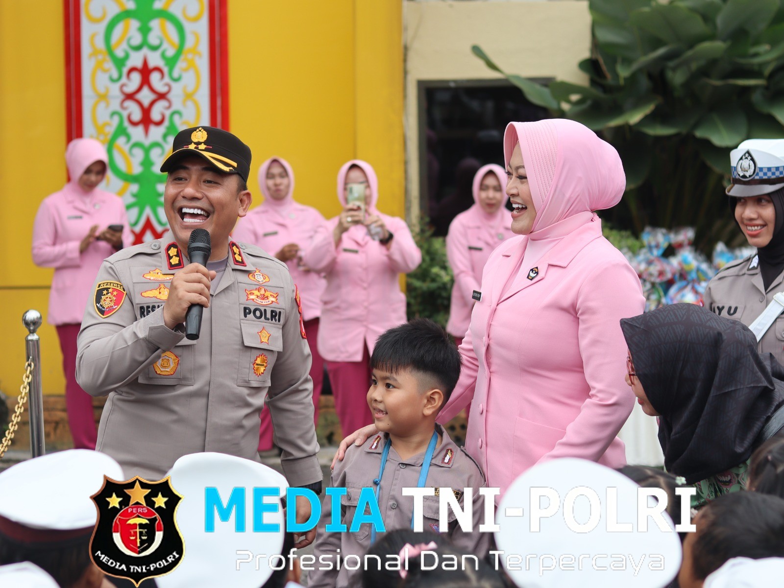 Polres Kotim Terima Kunjungan Outing Class TK Kemala Bhayangkari Sampit, Beri Edukasi Keselamatan dan Kreativitas