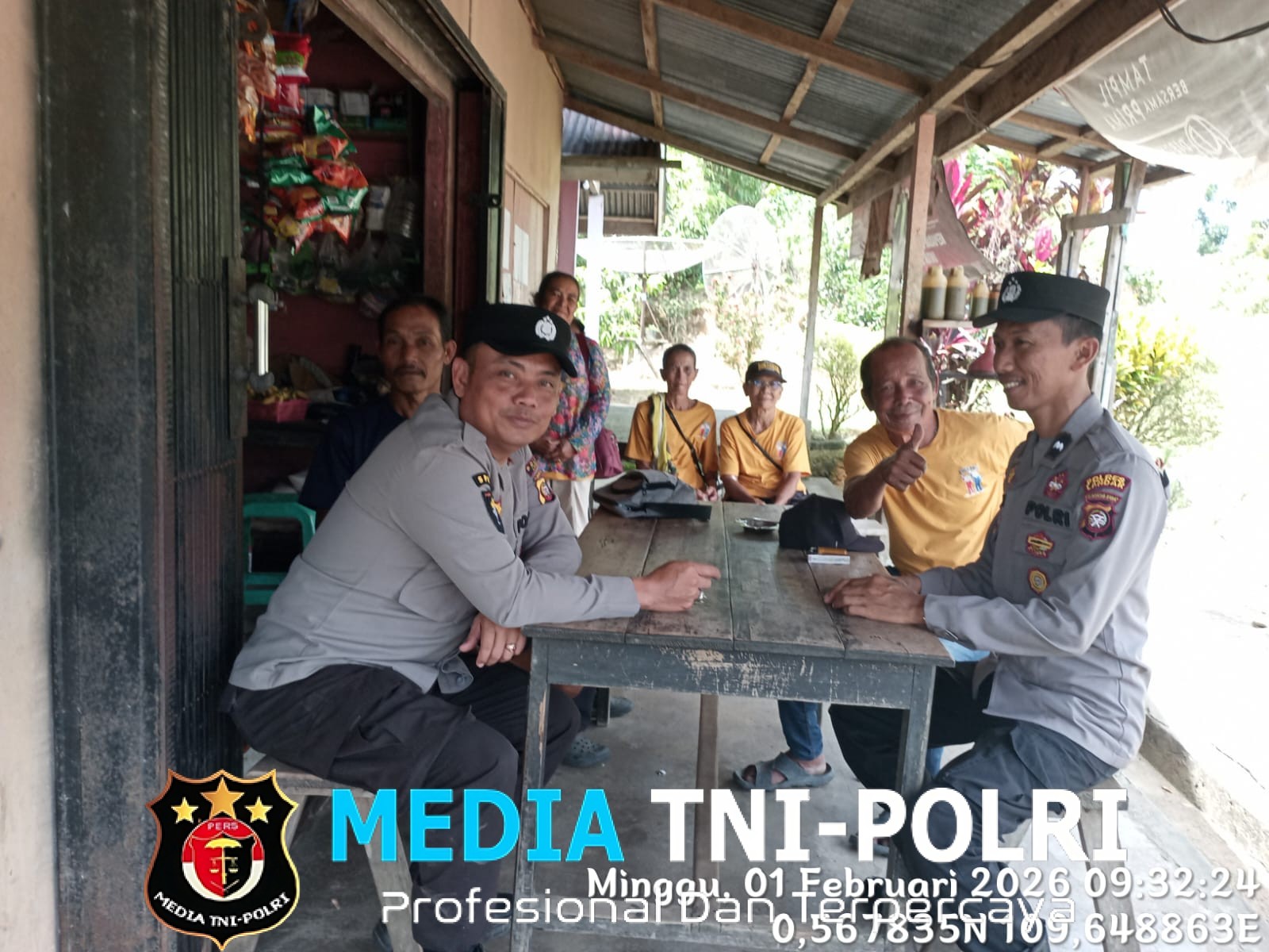 Ciptakan Kamtibmas Yang Aman Saat Samapta Polsek Menyuke Laksanakan Patroli Siang