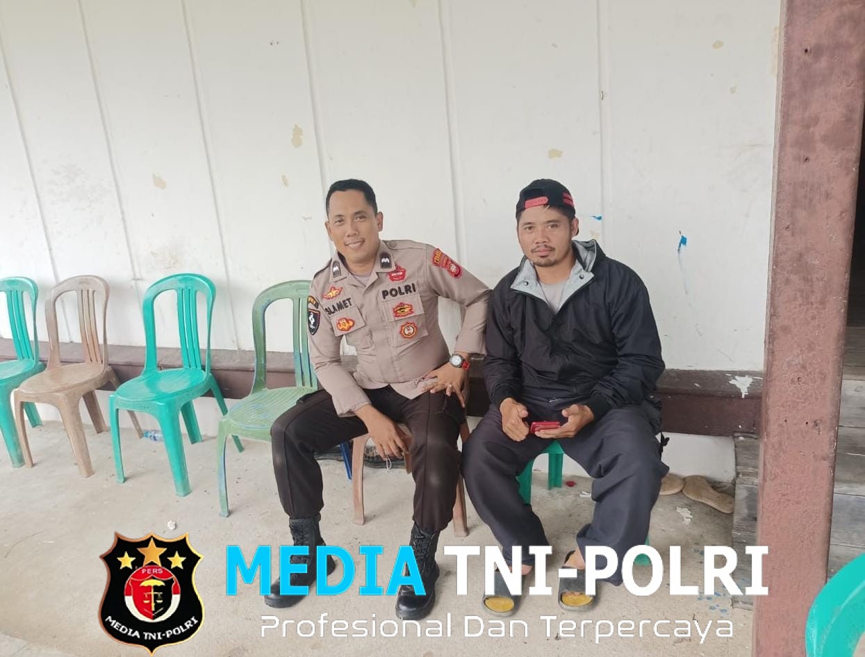 Patroli Siang, Personel Polsek Menjalin Sampaikan Imbauan Kamtibmas kepada Warga