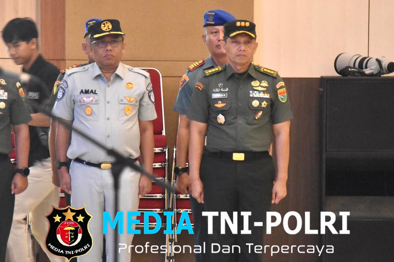 Kasrem 043/Gatam Hadiri Apel Gelar Pasukan Operasi Keselamatan Krakatau 2026 Polda Lampung