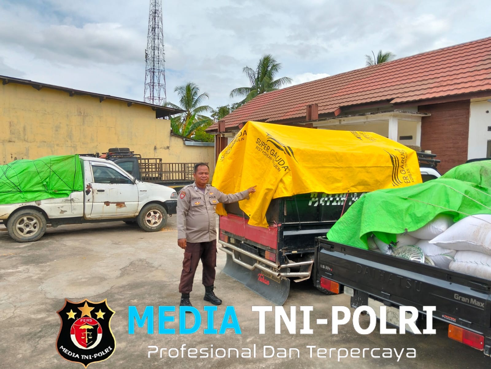 Polsek Mempawah Hulu Jual Hasil Jagung Petani ke Bulog Pontianak