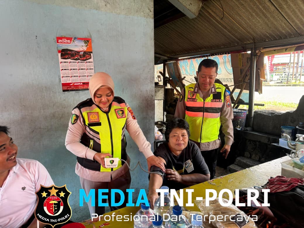 Dukung Ops Keselamatan Candi 2026, Sidokkes Polres Wonogiri Gelar Pemeriksaan Kesehatan Gratis di Terminal Ngadirojo