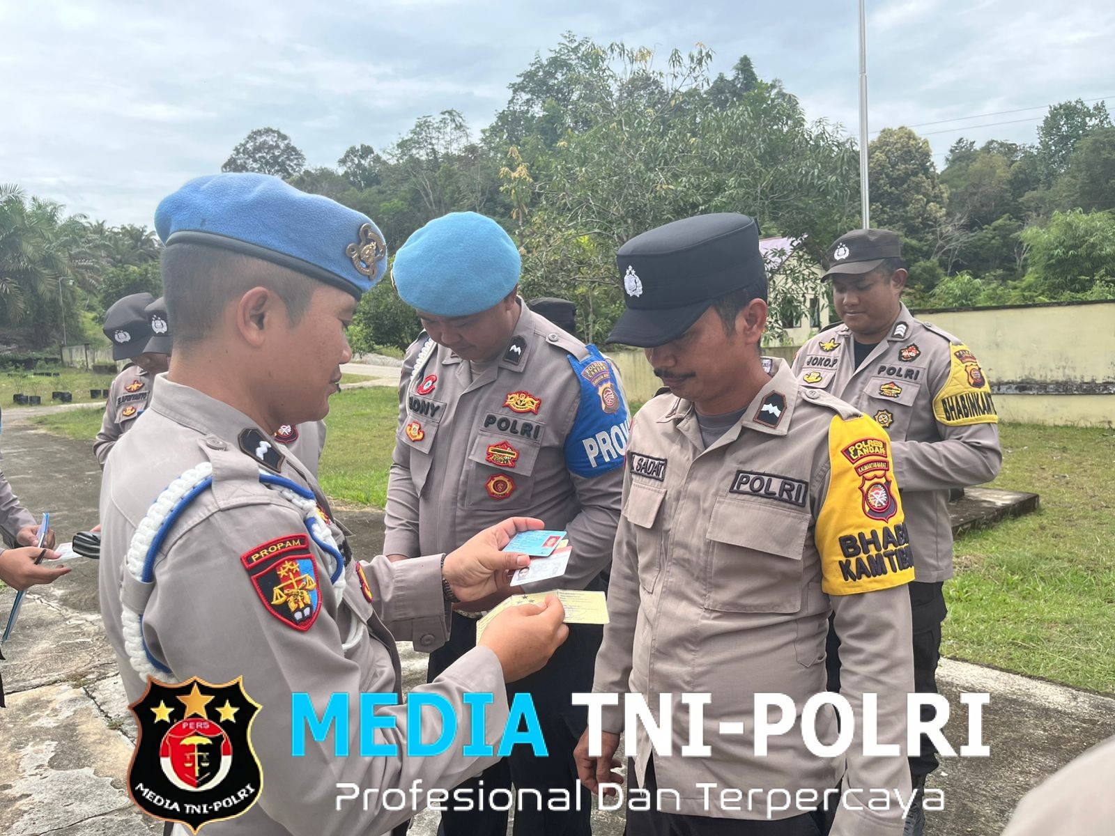 Cegah Pelanggaran Disiplin, Propam Polres Landak Laksanakan Gaktiblin di Polsek Kuala Behe