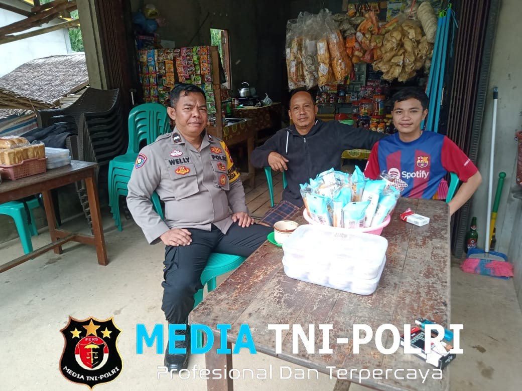 Bukti Polisi Humanis, Patroli Siang Diselingi Dialog Santai Bersama Warga