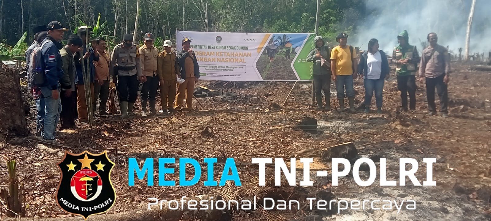 Kapolsek Sebangki Hadiri Penanaman Jagung BUMDes Sungai Segak Dukung Ketahanan Pangan