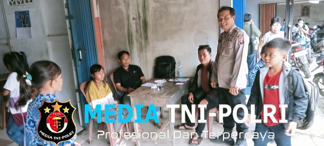 Polisi dan Warga Akrab di Patroli Siang, Himbauan Kamtibmas Disampaikan dengan Cara Humanis