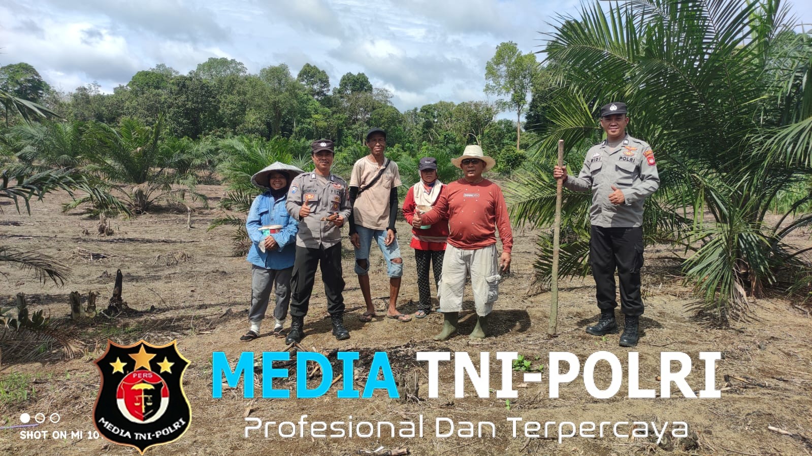 Polsek Menjalin Dukung Program Swasembada Pangan 2026 Melalui Penanaman Jagung di Desa Raba