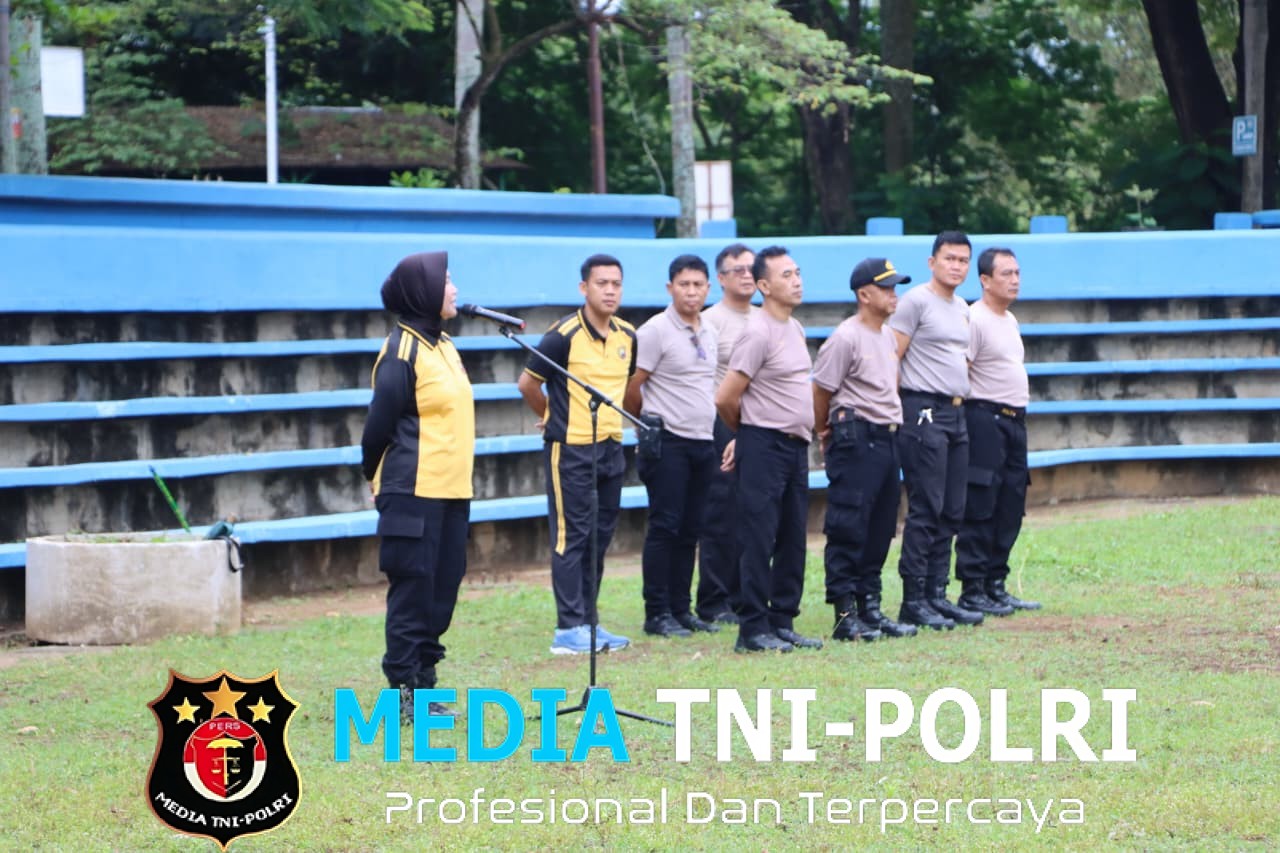 Polres Wonogiri Gelar Apel dan Kurvei di Patung Bedol Desa, Wujudkan Lingkungan Wisata Bersih dan Humanis