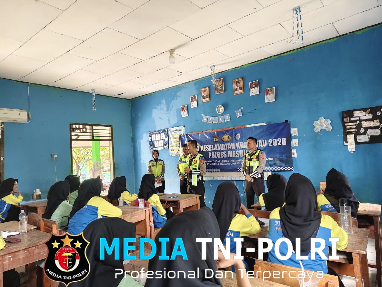 Police Goes To School Cara Polres Mesuji Tekan Angka Pelanggaran Lalu Lintas di Kalangan Pelajar