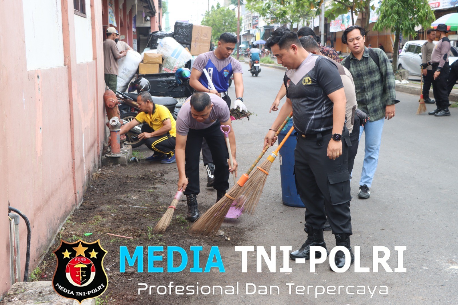 Kapolres Kotim Pimpin Kegiatan Kurvei di Areal Pasar PPM dan Icon Jelawat, Lingkungan Jadi Bersih dan Sehat
