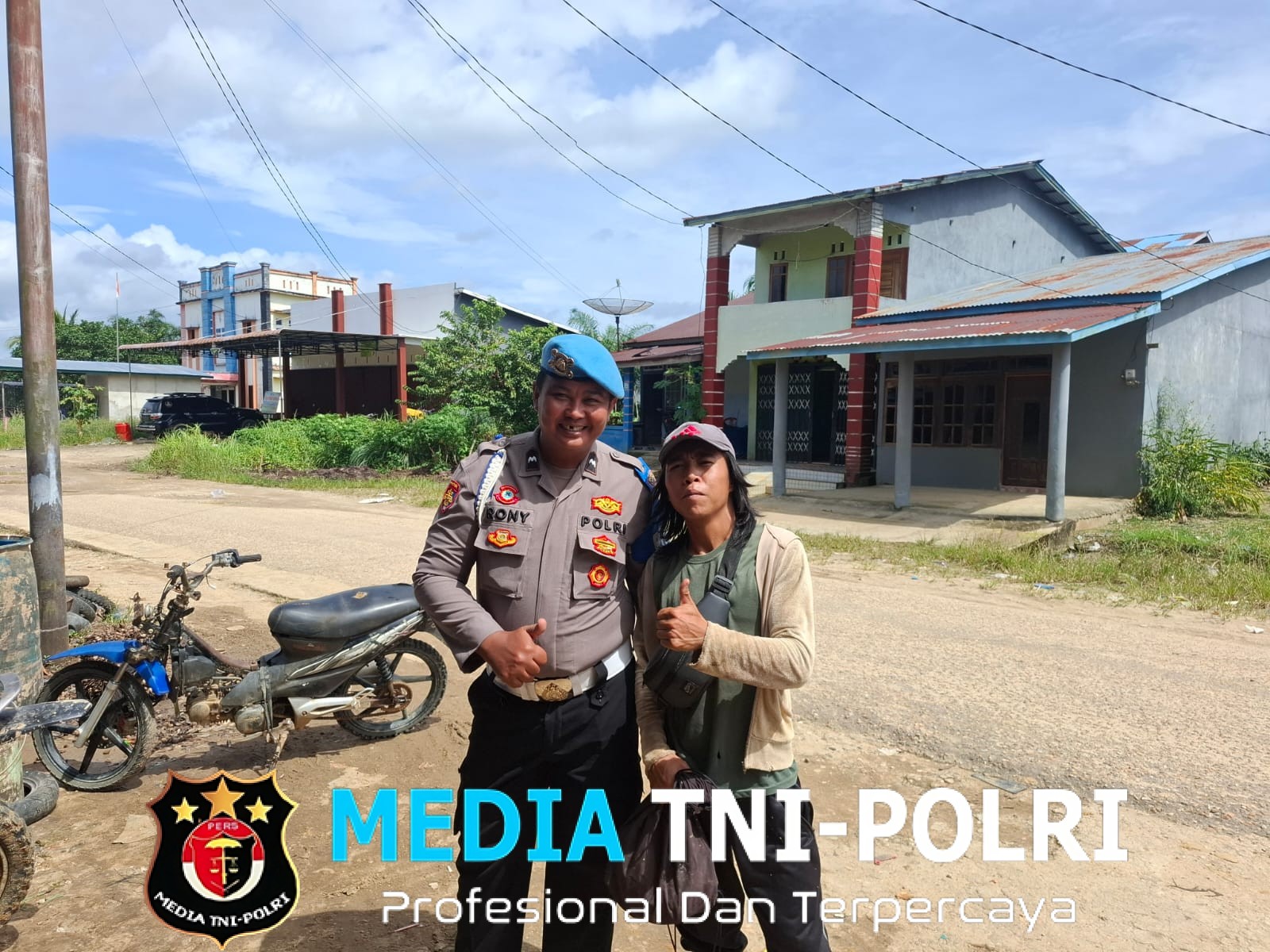 Patroli Rutin Polsek Kuala Behe Jaga Situasi Kamtibmas Aman Dan Kondusif